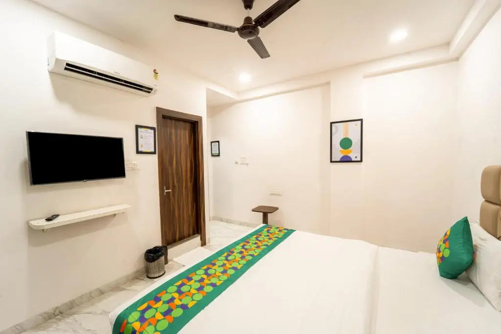 Treebo Shridhar Stay, 2.6 Km From Indore Junction