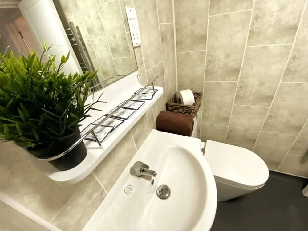 Cosy Sea Front Apartment Sleeps 6