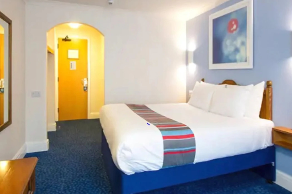 Travelodge Perth Central