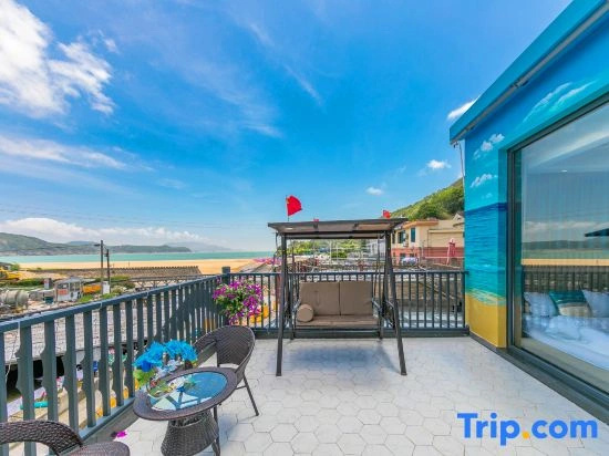 Zhoushan Peach Blossom Island Shuangyue Lanyuan Homestay