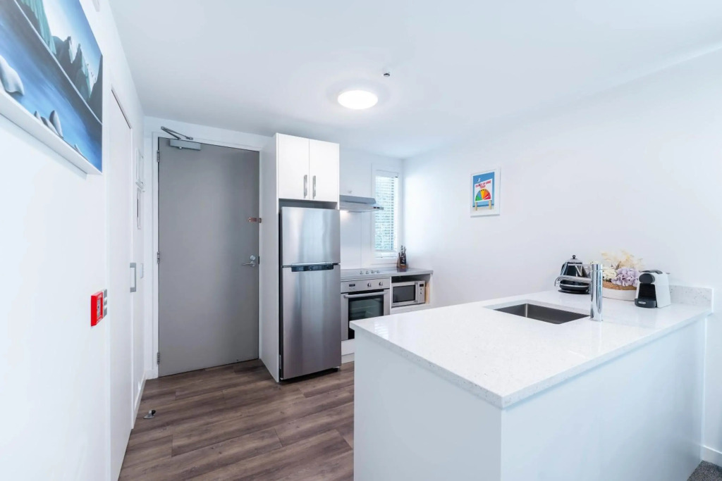Central Luxury Apartment 114