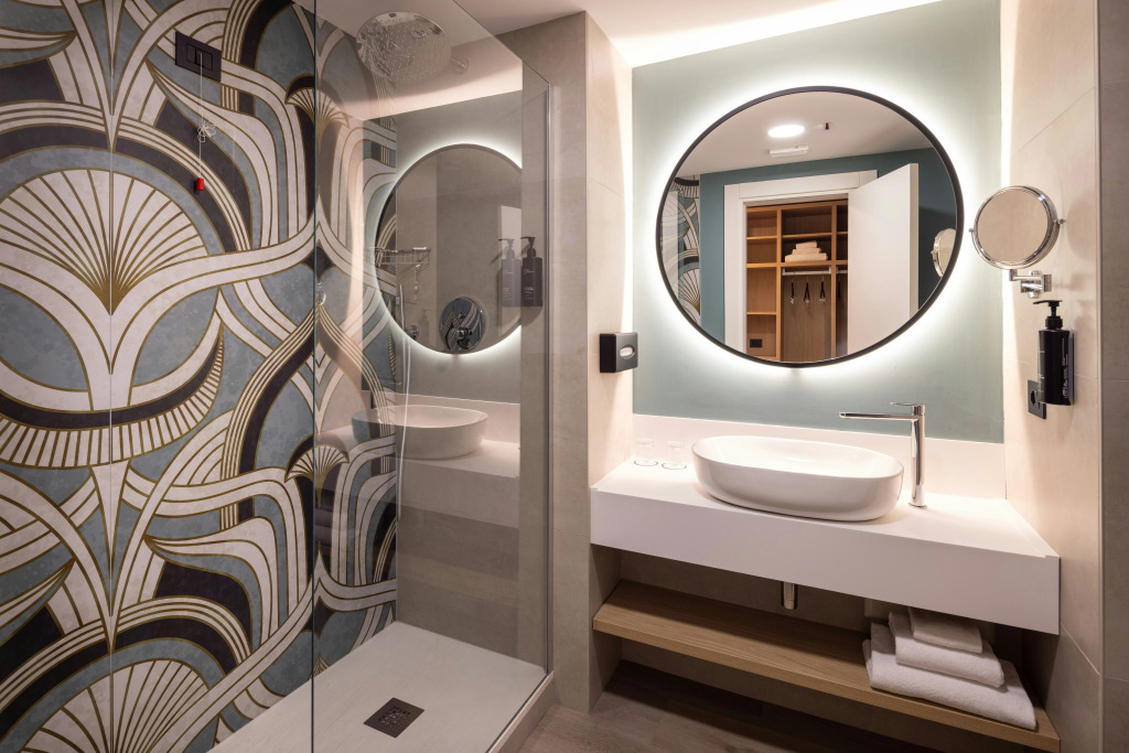 Holiday Inn Naples by IHG