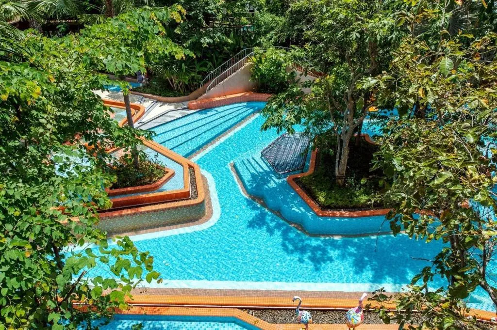 2BR Designer's villa at La Habana Huahin