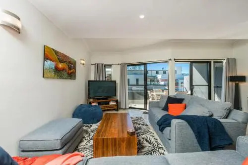 Byron Bay Accom Unit 2 8 Lawson Street, Byron Bay - Absolute Solace