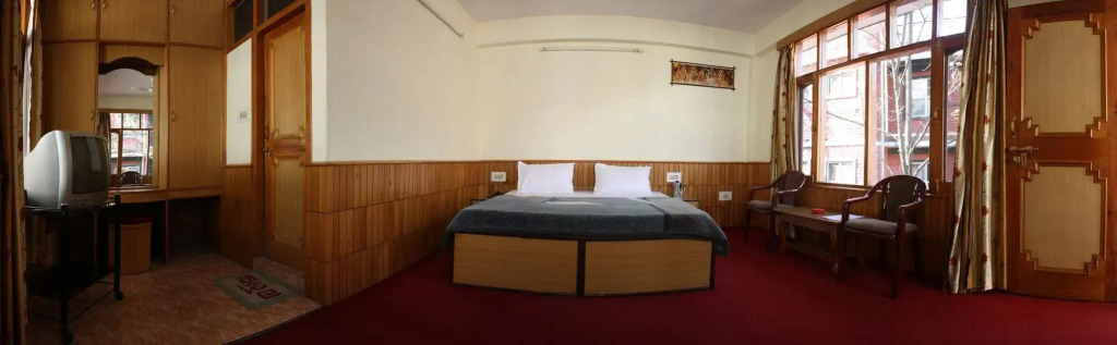 Hotel New Adarsh