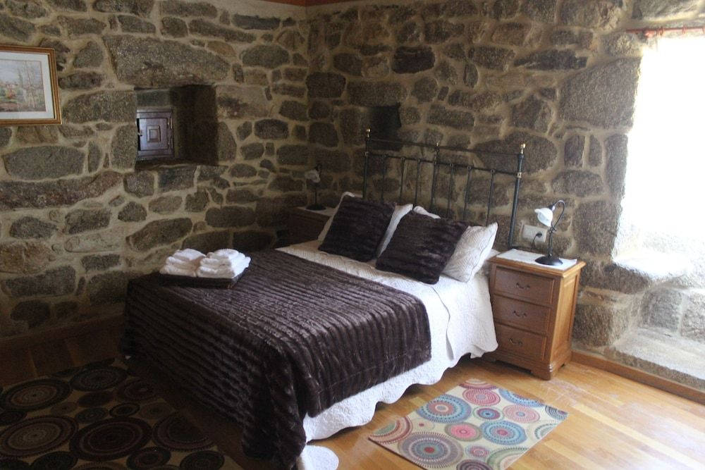 Casa A Chairiña y A Revolta