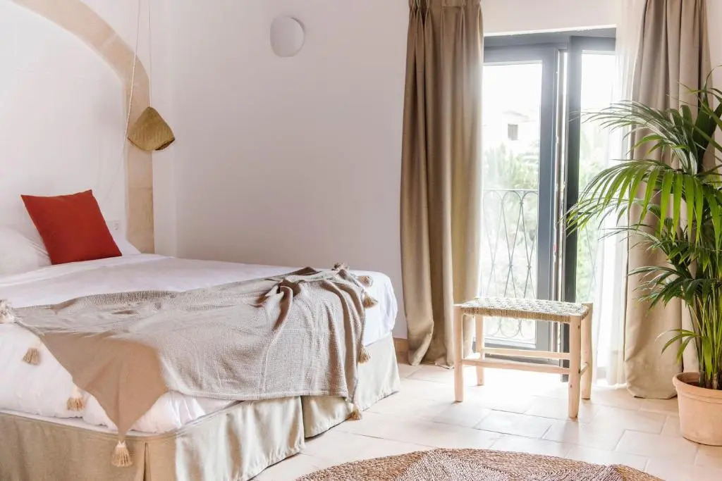 Curolla Petit Hotel
