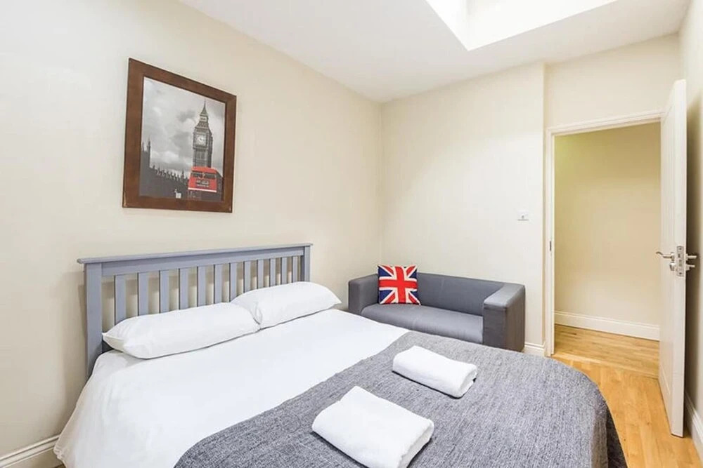 Remarkable 3-bed Apartment in London