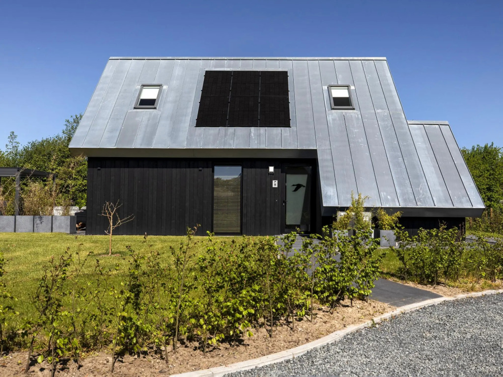 Villa in Friesland with Garden and Terrace