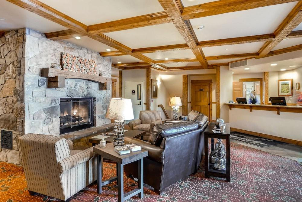 Mountain View At Eagleridge Town Homes