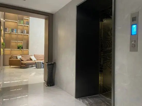 Yunjing Hotel (Luohe Shabei Dennis Convention and Exhibition Center)