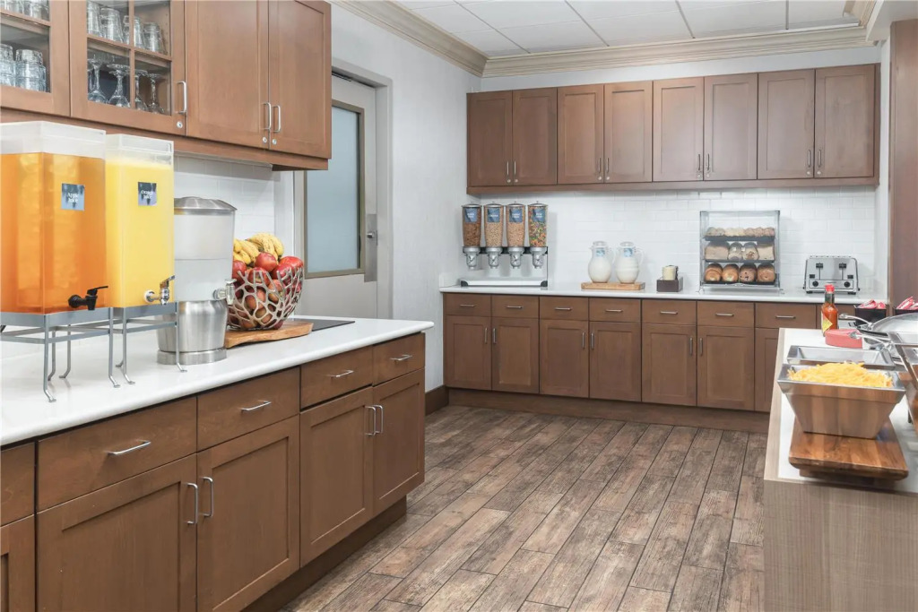 Homewood Suites By Hilton Wauwatosa Milwaukee