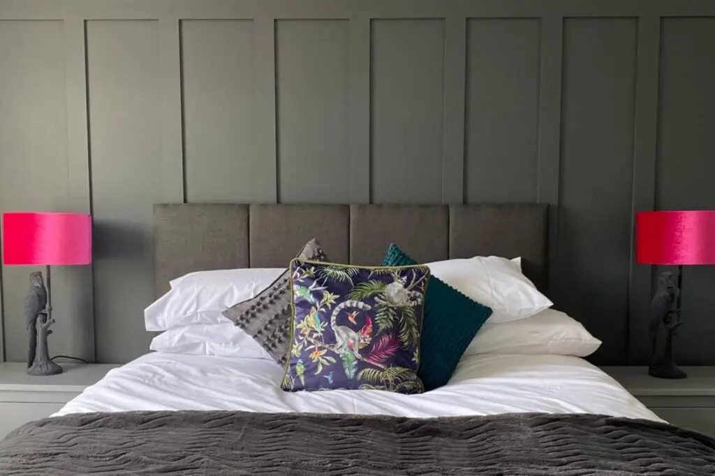 WESTREACH Filey - a 4 Bedroom, all en-suite sleep 8 Townhouse