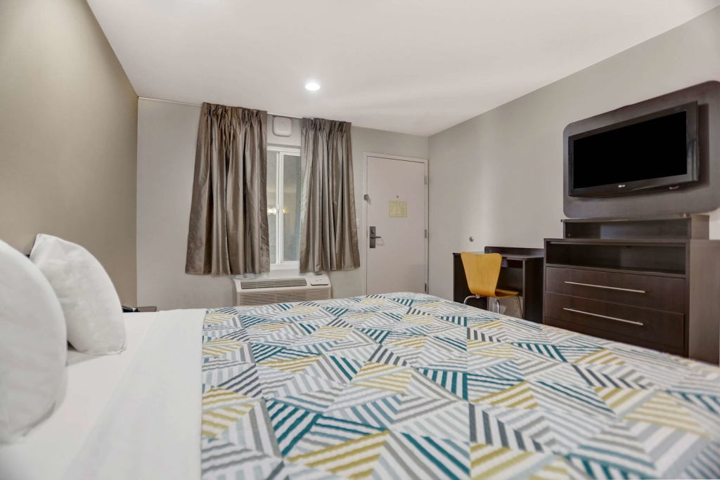 Motel 6-La Mesa, CA