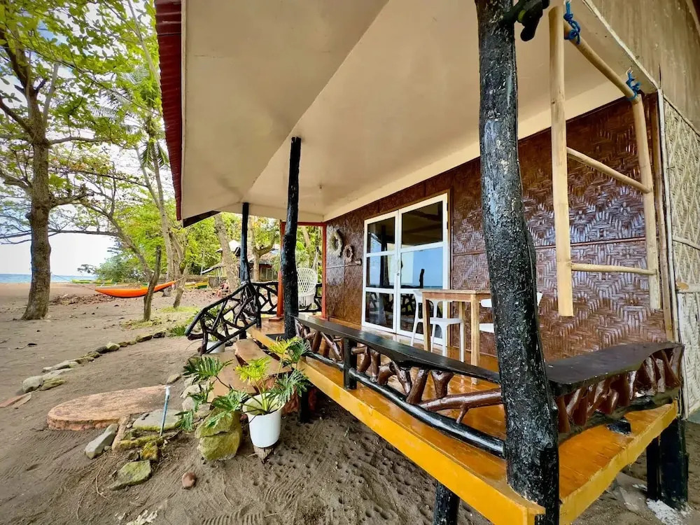 Playa del Fuego Camiguin Beach Hostel & Resort