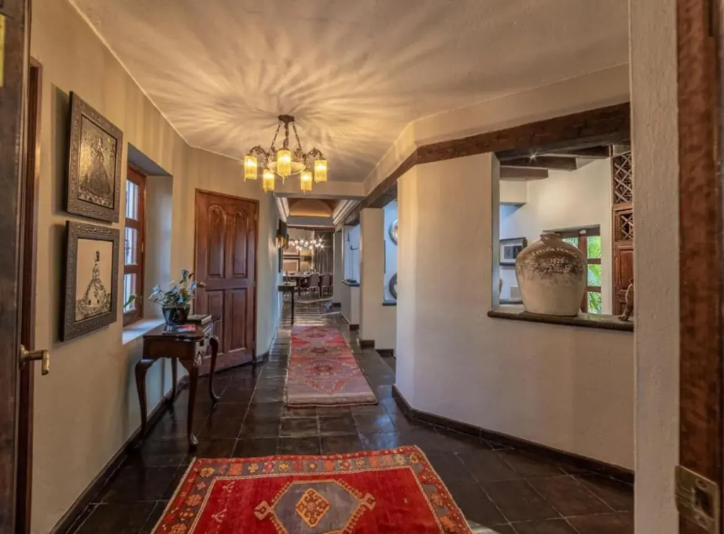 Centro Historico Home Overlooks the Parroquia