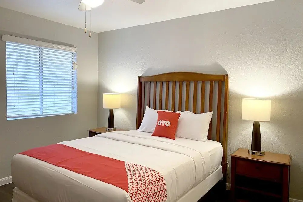 OYO Apartments at Bella Vista