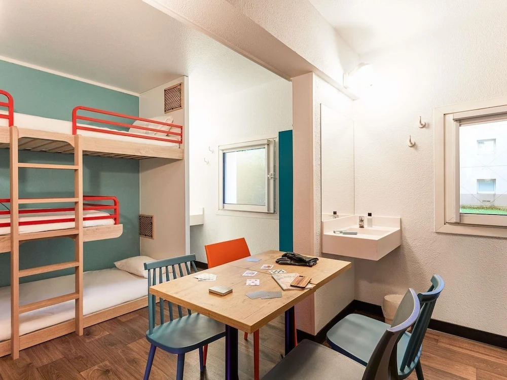 hotelF1 Villeneuve Loubet