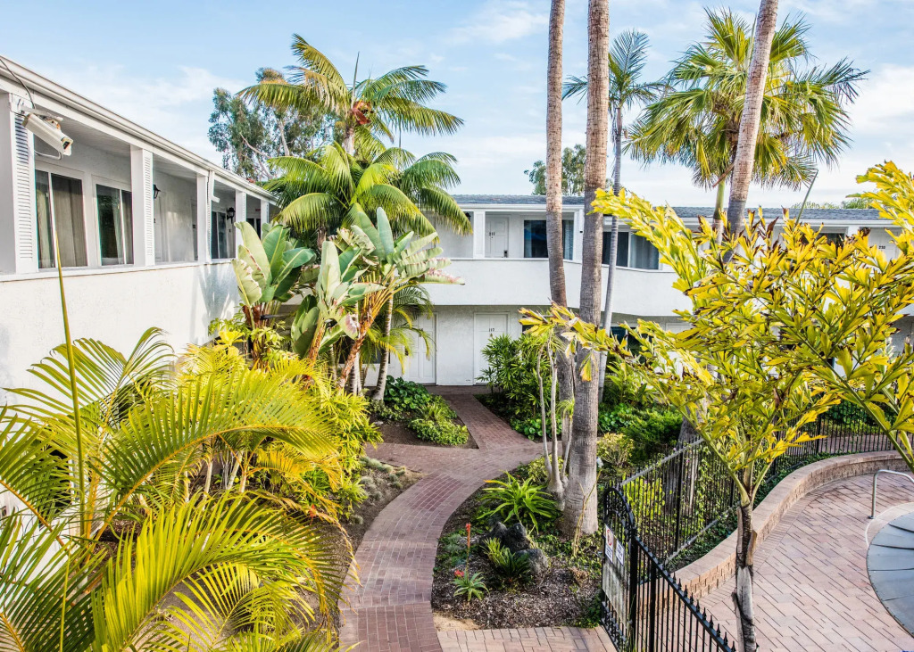 Le Petit Pali Laguna Beach