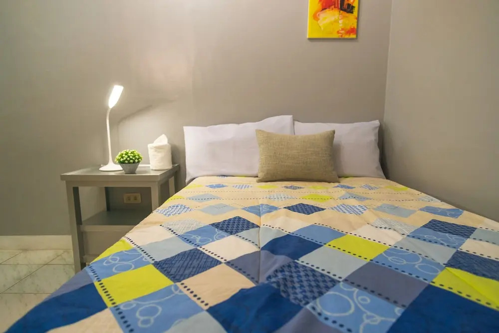 Mellow Apartelle and Tourist Inn