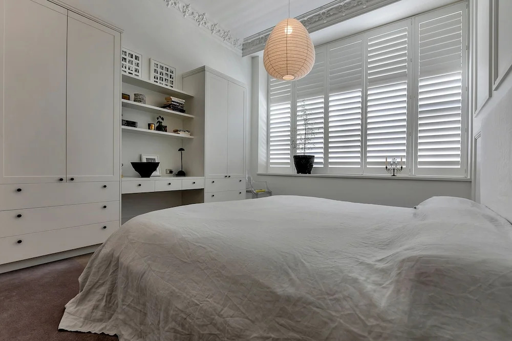 QV Luxury Elegant 2 Bedroom w Wifi-1035