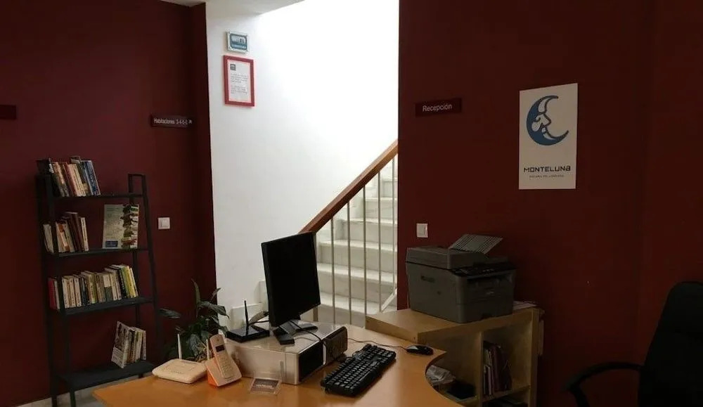 Hostal Monteluna