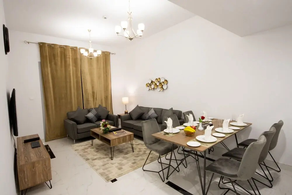 Rose Dream-Two Bedroom Furnished Apart..