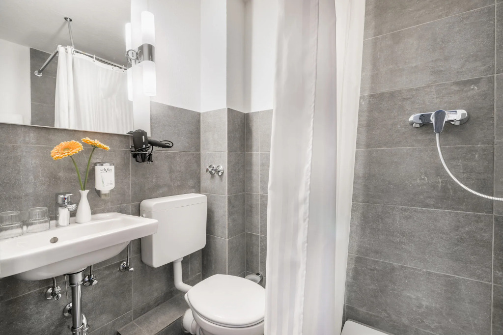 Signature Hotel Astoria