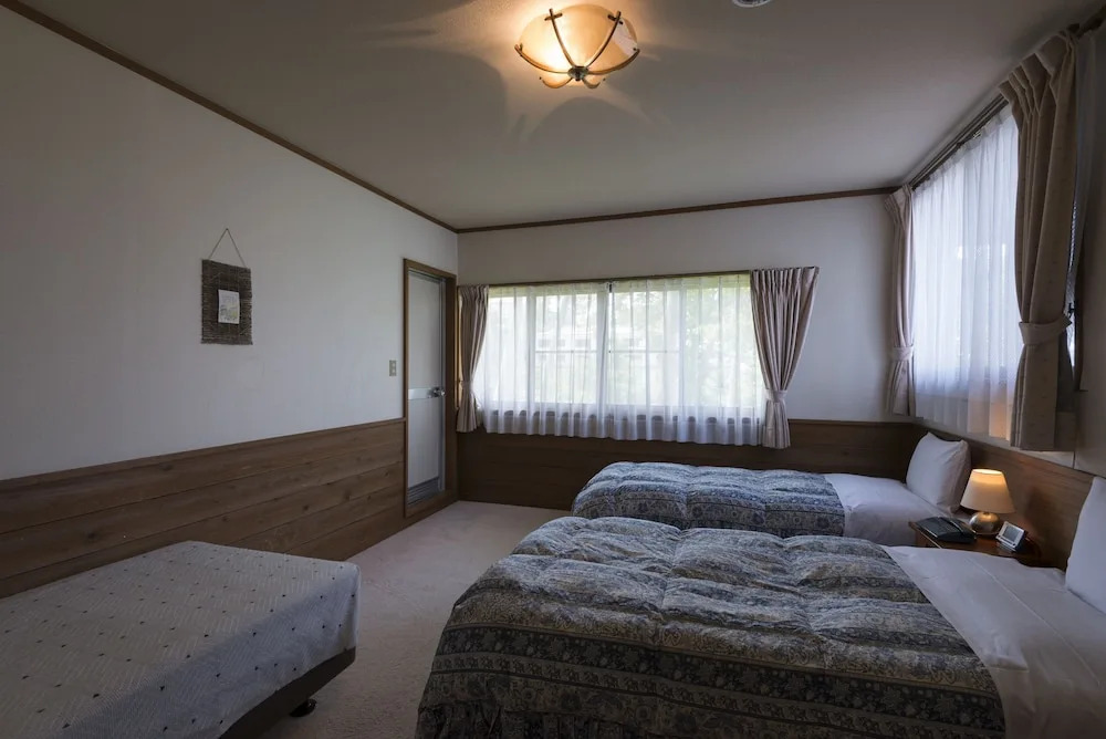 Guest house Maroudo