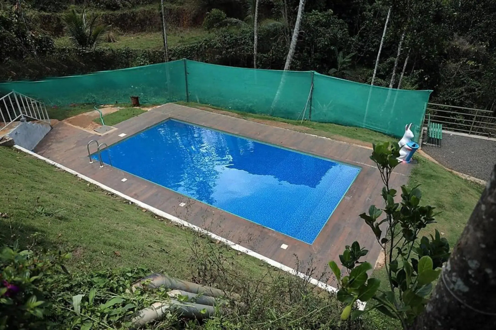 Hill Partridge Resort