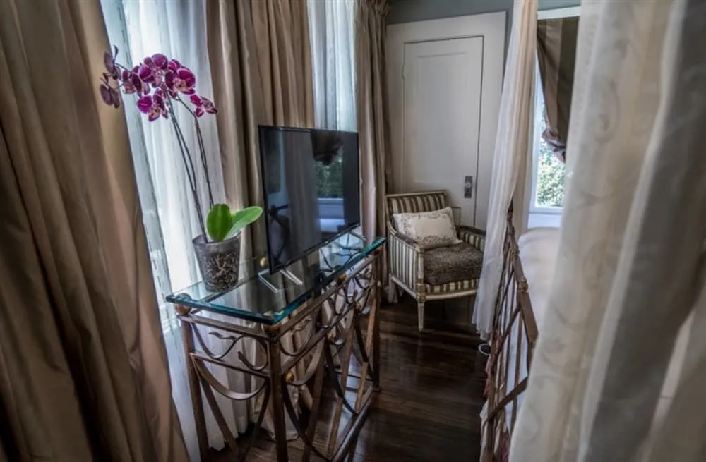 The Olive Tree Court