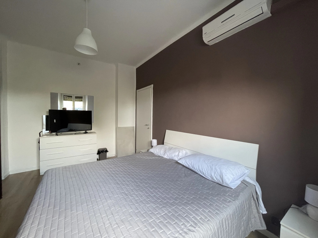 Impeccable 2-bed House in Milano up to 4 People