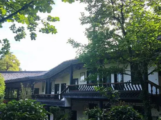 Heming Shanzhuang Yangyiju Hotel