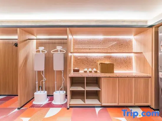 Orange Hotel (Nanchang Tengwang Pavilion Metro Station）
