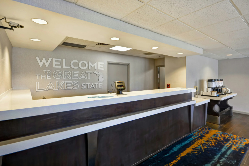 Hampton Inn Detroit Madison Heights South Troy