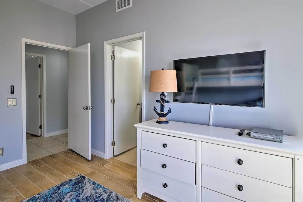 Sunny SPI Las Villas Condo w/ Resort Amenities