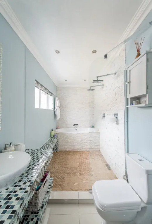 Lea Villa in Cape Town, South Africa