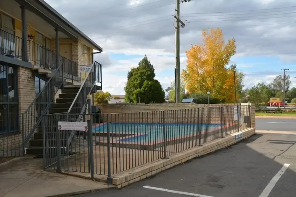 Adrian Motel
