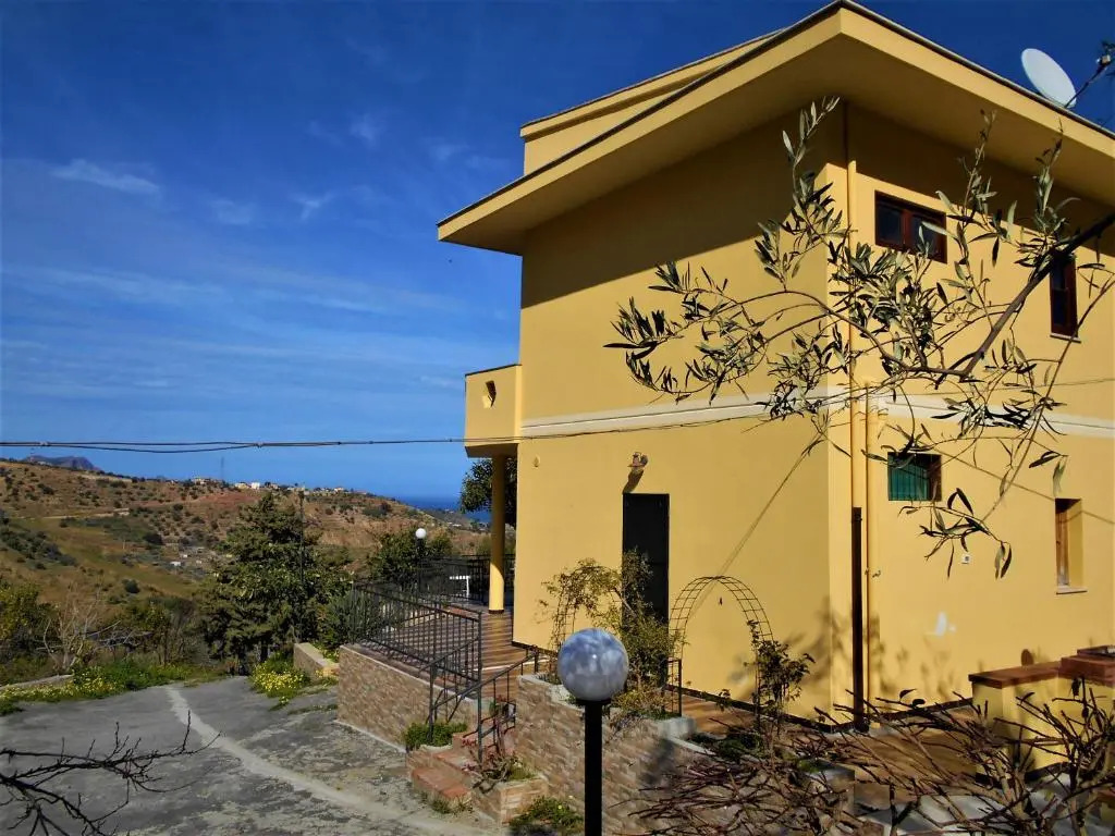 Granatelli Holiday Home