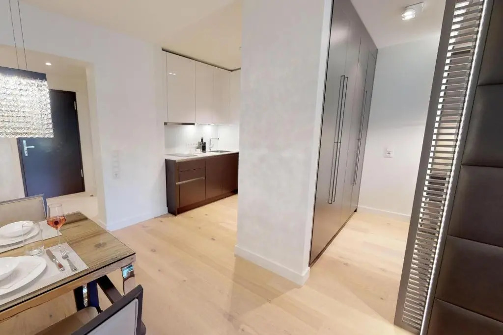 White Pearl Apartment 2.10