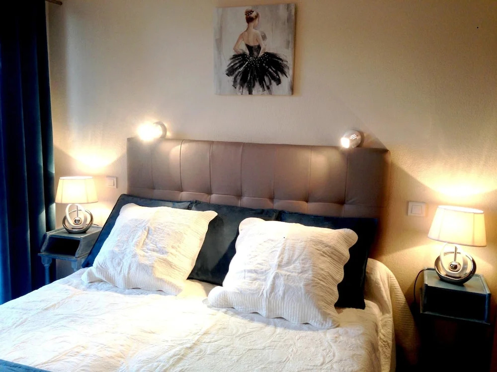 Apartment With one Bedroom in Fréjus, With Wonderful sea View, Balcony and Wifi