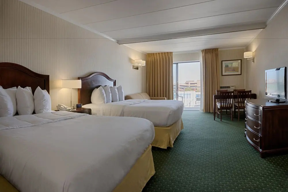 The Spinnaker Hotel