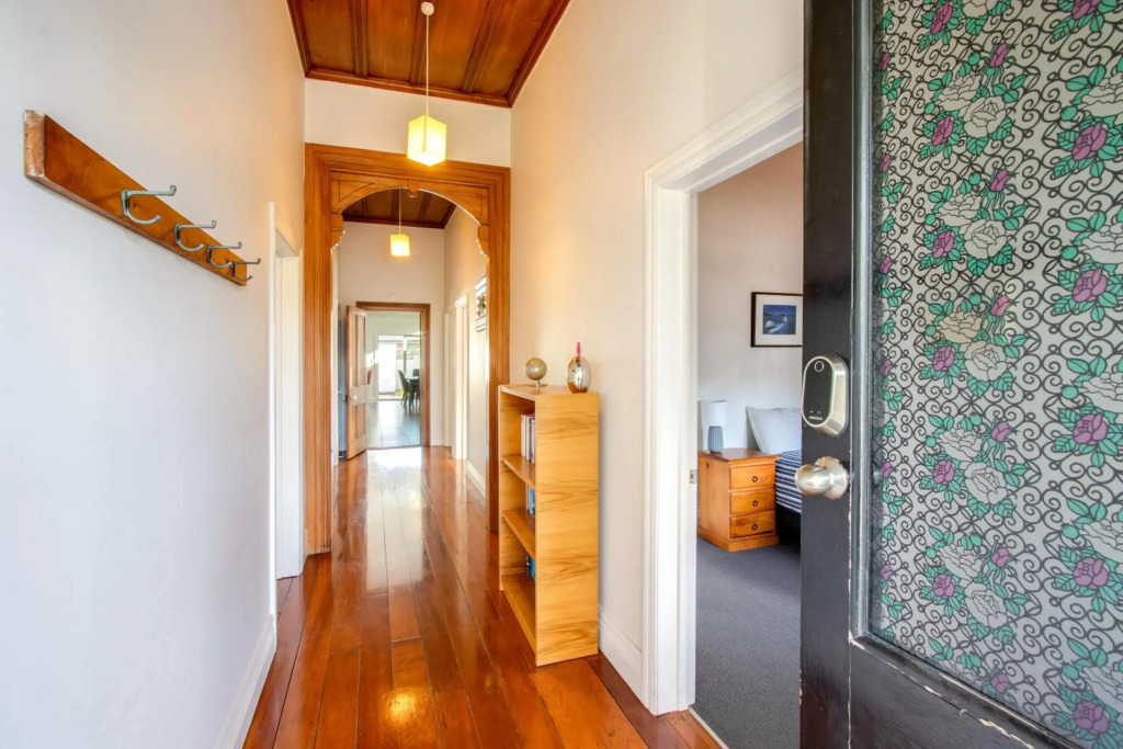Coastal Villa - Napier Holiday Home