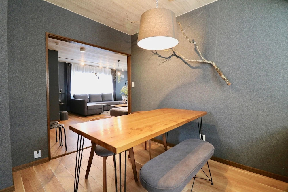 Hiragishi House 2f