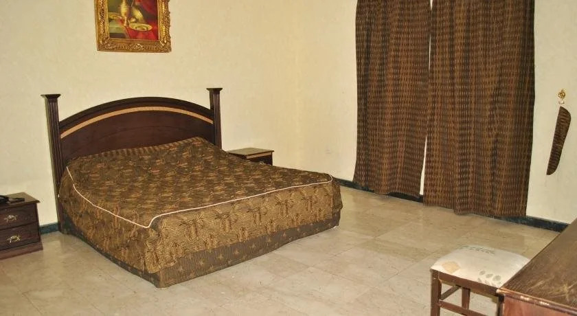 Golden Prince Hotel 1