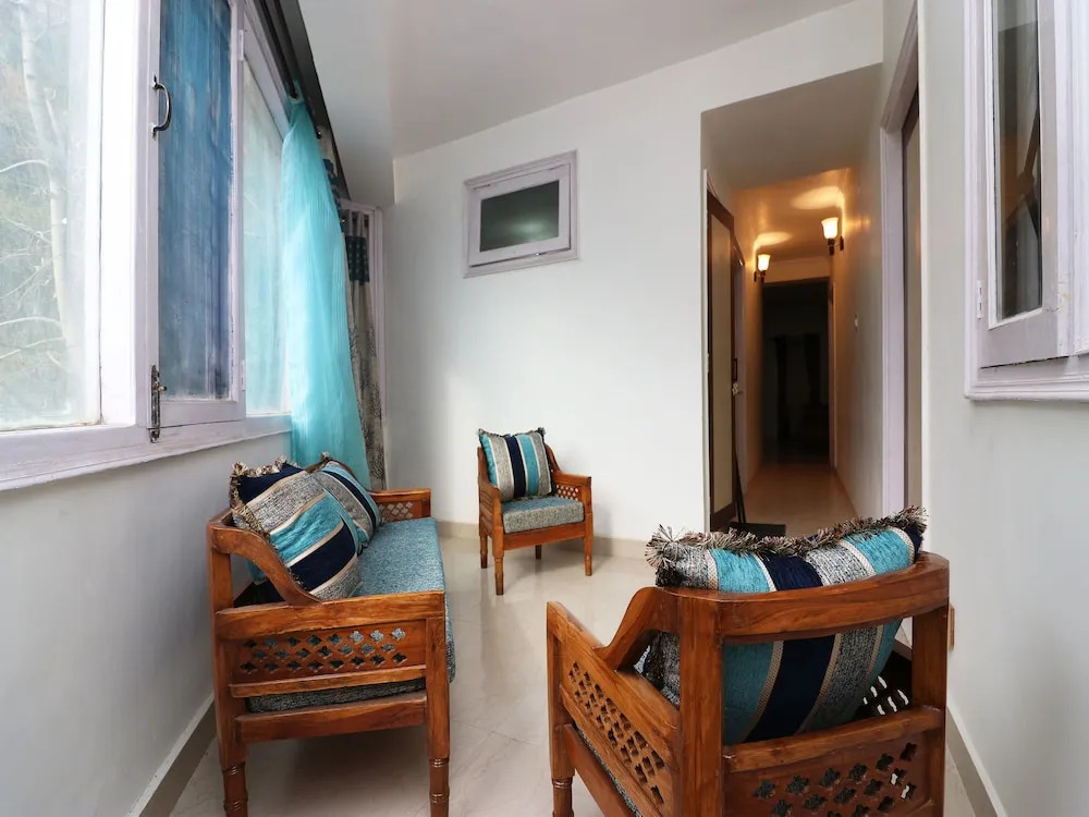 OYO 13205 Home 3BHK Valley View Shimla