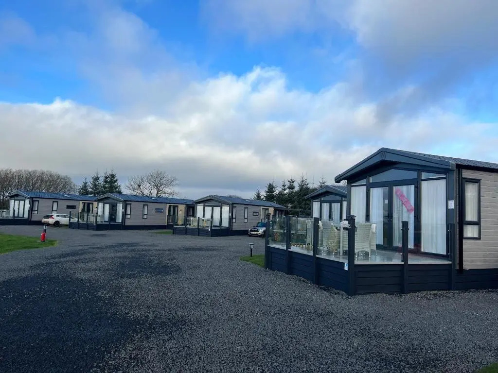 Arranview Lochside Pods & Lodges all with private Hot-tubs