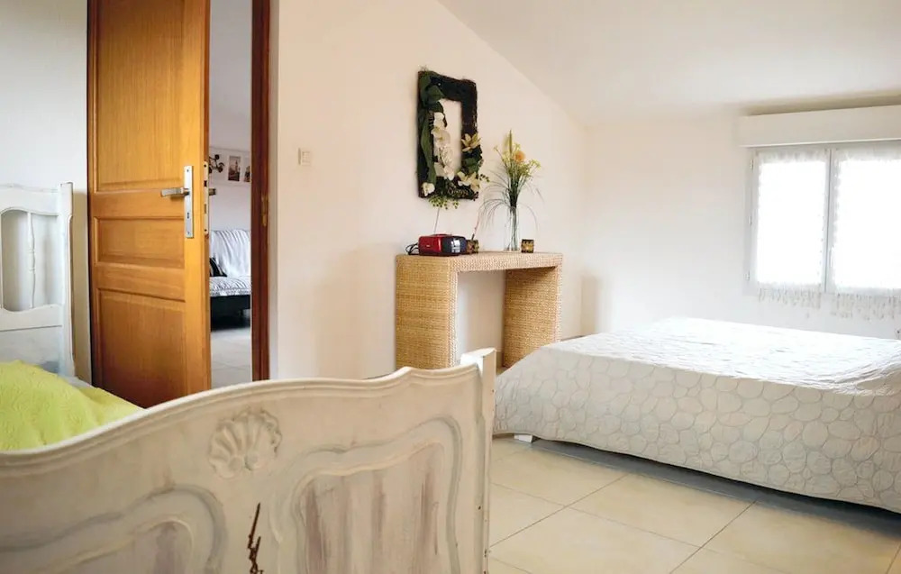 House With 2 Bedrooms in Prunete, With Pool Access and Terrace - 200 m