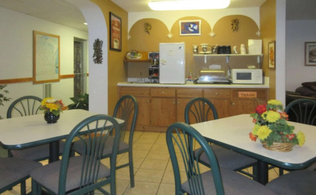 AmeriVu Inn And Suites