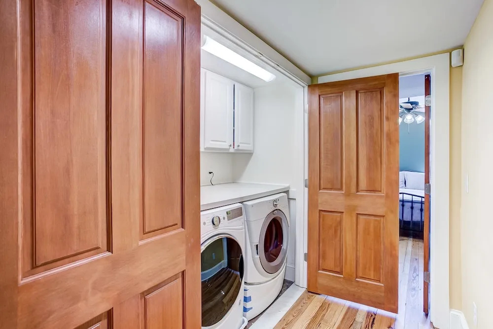 Luxurious Historic Home 1 Block From Inner Harbor